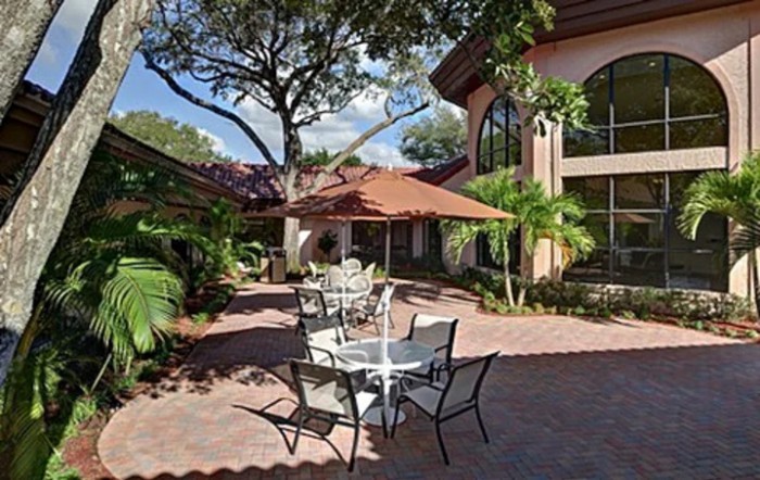 Regents Park Nursing & Rehabilitation Center
