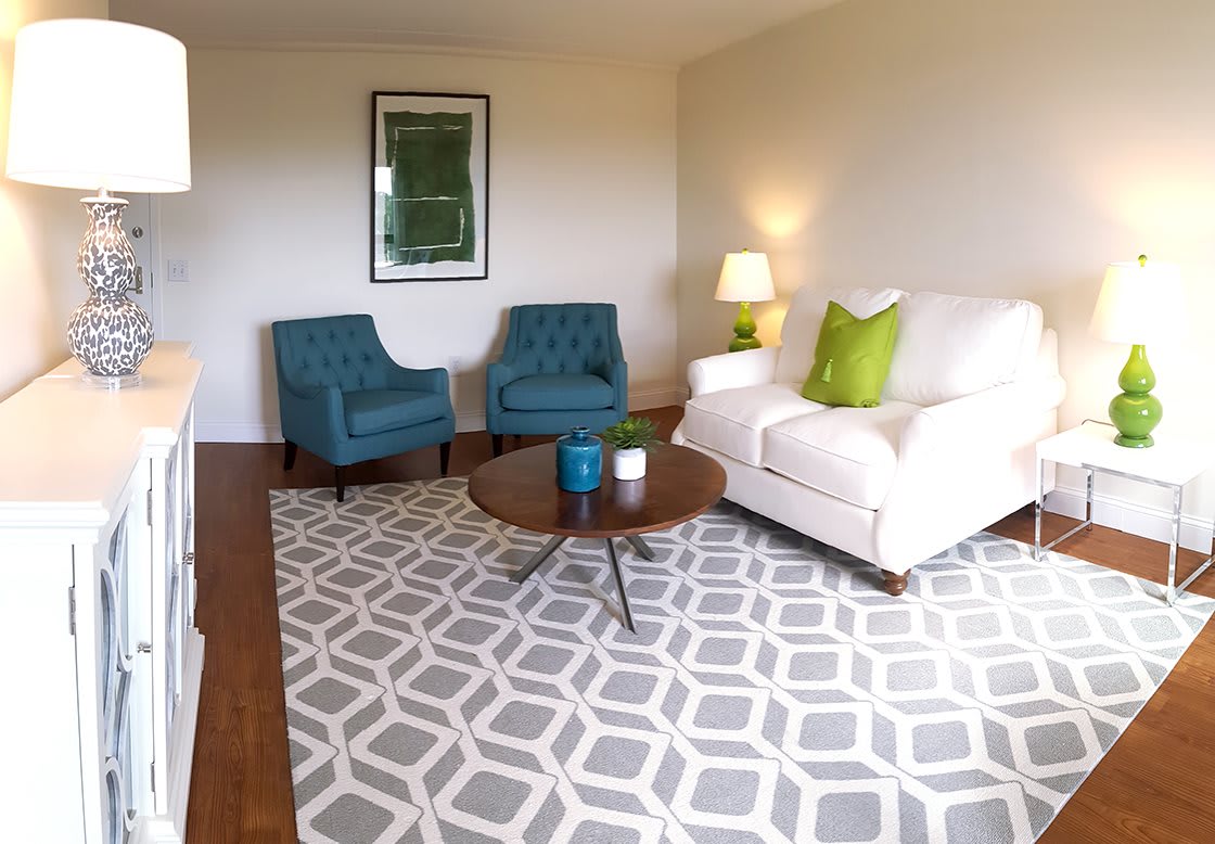The Diane and Mark Goldman Family Residences
