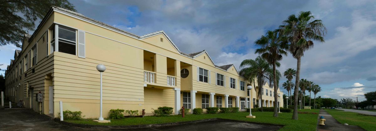 Courtyard Plaza