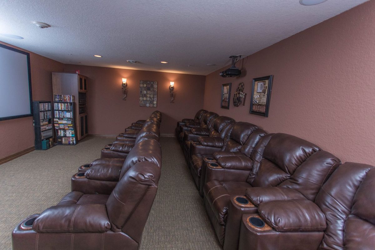 Villas of Holly Brook Newton