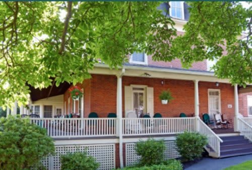 Friends Home In Kennett