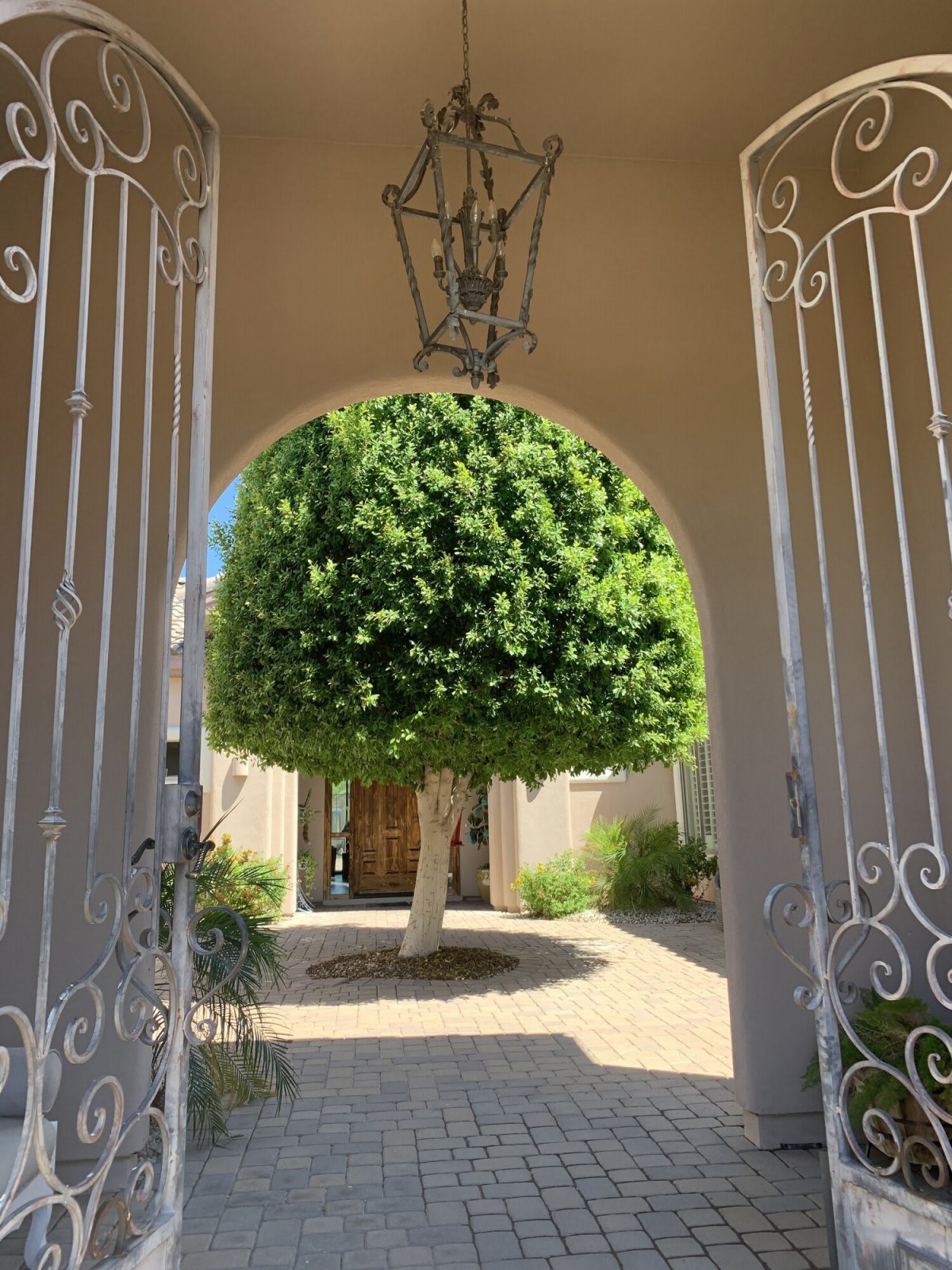 Villa Lindo Senior Living