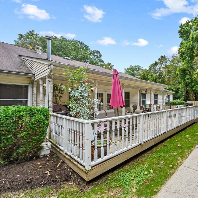 Fox Trail Memory Care Living at Mahwah