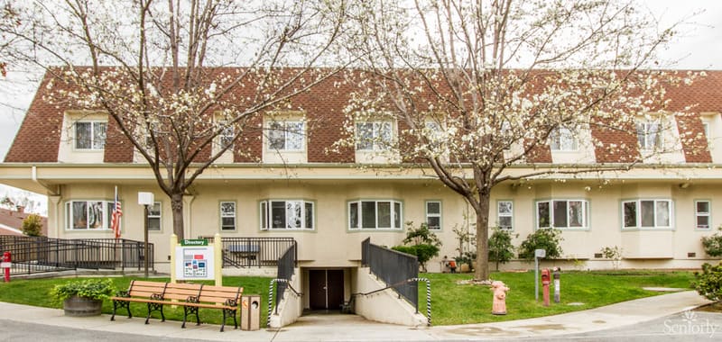Lincoln Glen Assisted Living Center