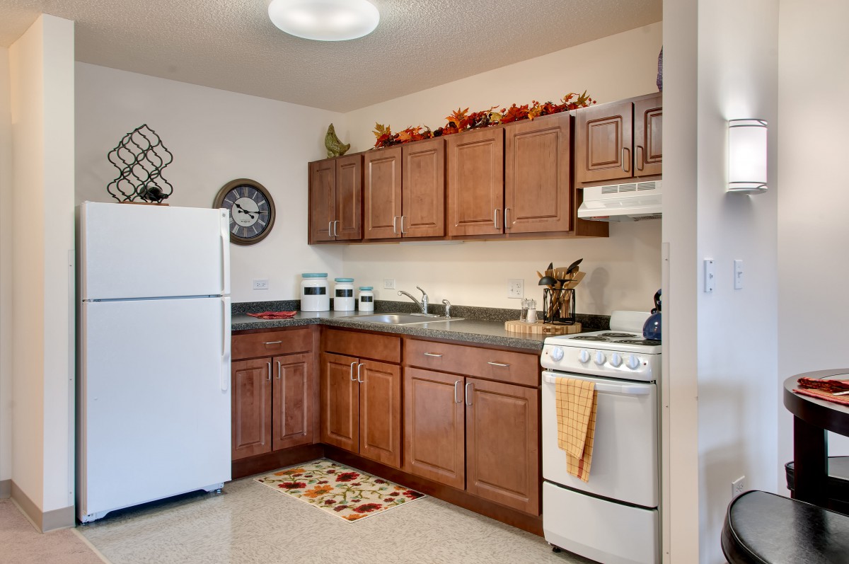 Senior Suites Midway Village