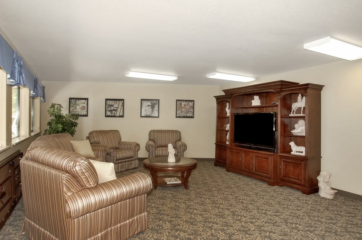 Holiday Parkwood Estates