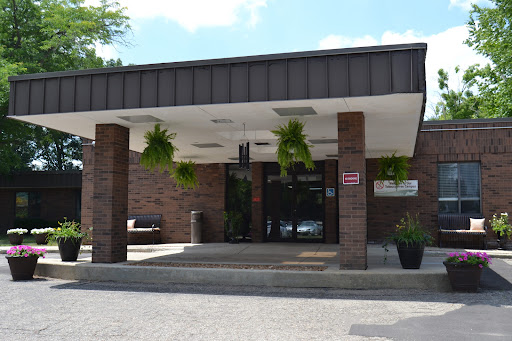 Riverview Manor