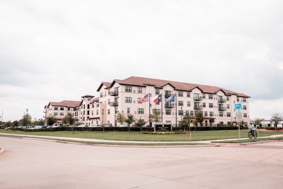 Grand Living at Riverstone