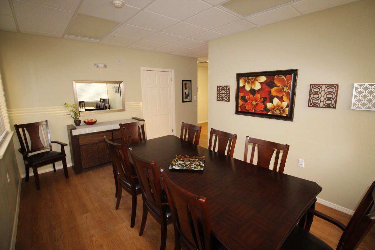 Sandia Senior Suites