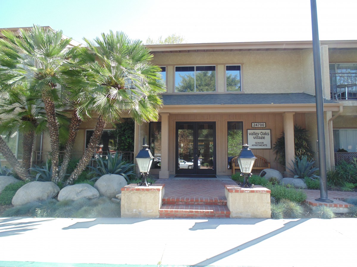Valley Oaks Village