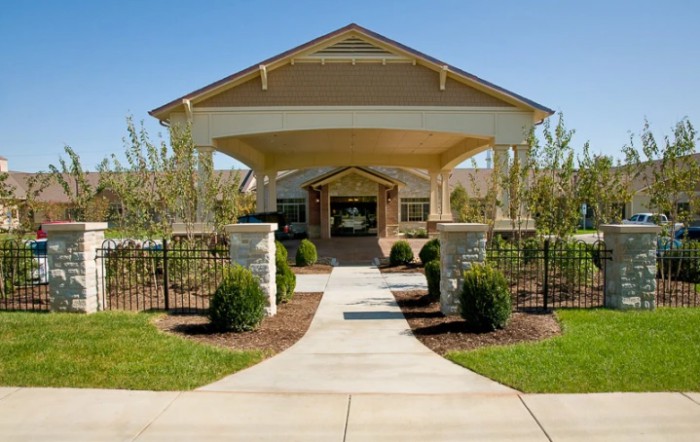 Life Care Center Of Hickory Woods