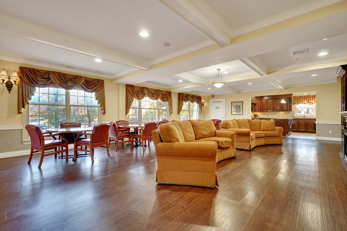 Fox Trail Memory Care Living at Ramsey