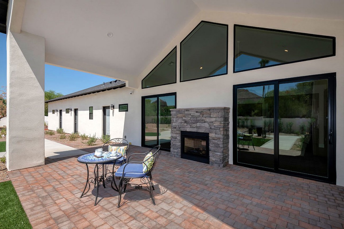 Paradise Living Centers Camelback - Paradise Valley
