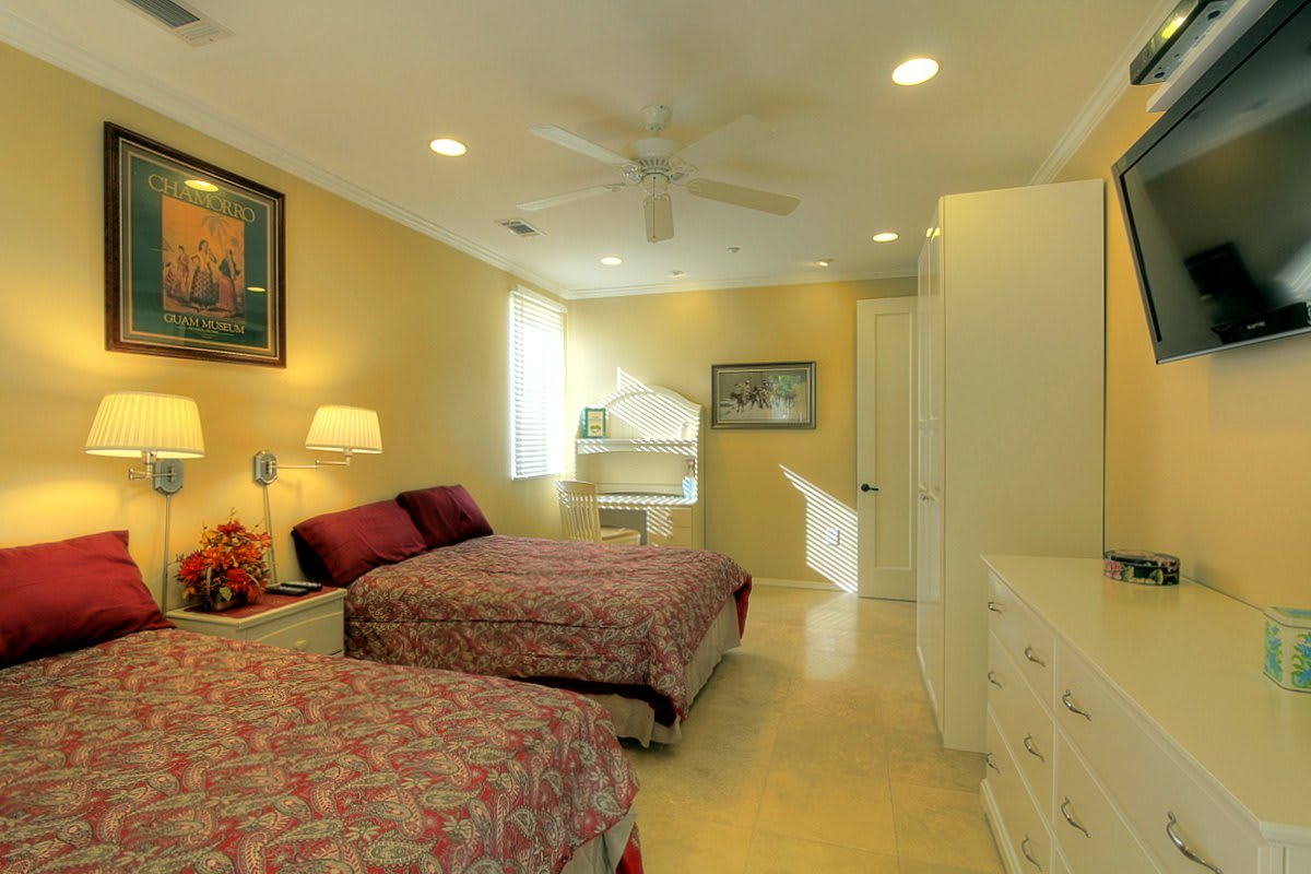 Pacific Pines  South Redlands