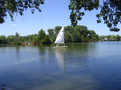 Twin Lakes Apartments