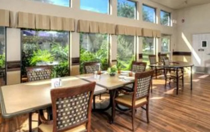 Live Oak Nursing Center