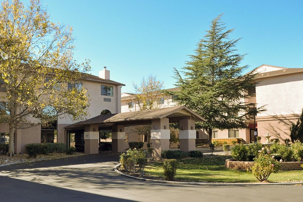 Cottonwood Village