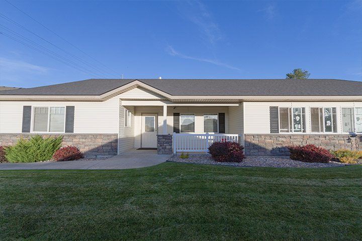 Ashley Manor Cedar