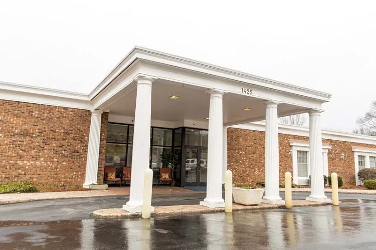 NHC Health Care Chattanooga/ Parkwood Retirement Apartments