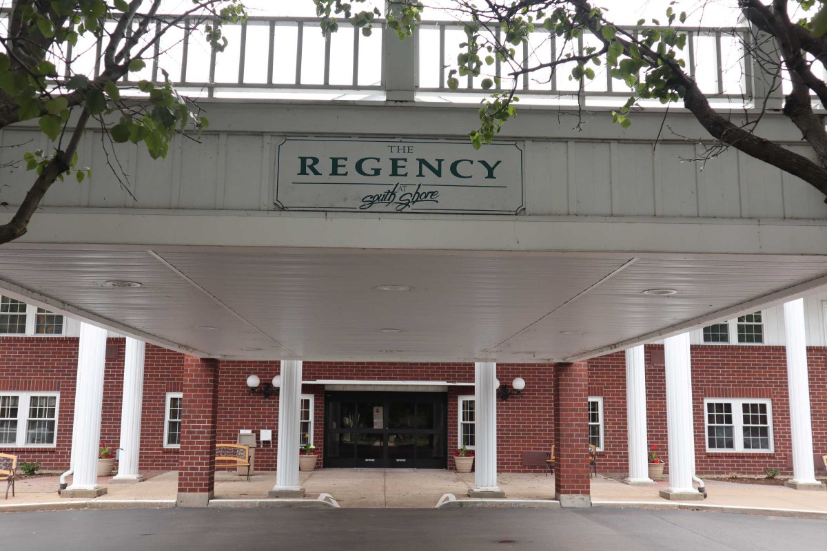 Regency Suites Regency At South Shore