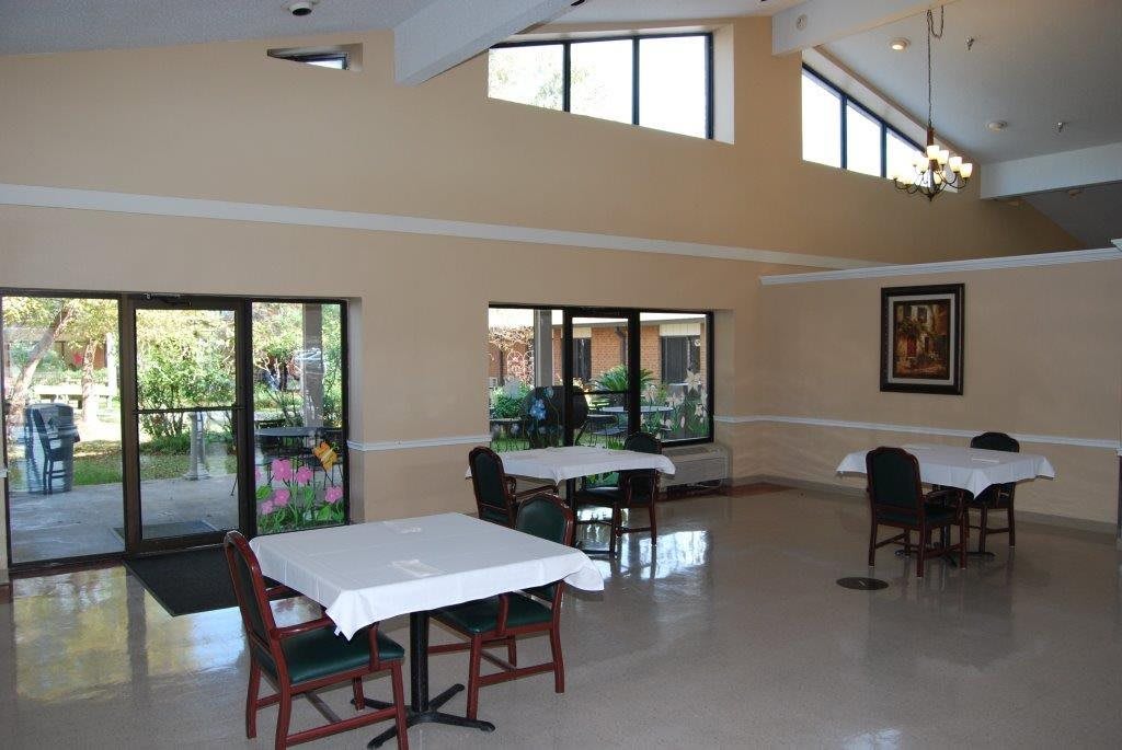 Belle Vie Living Center