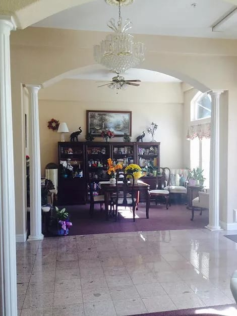 Senior Care Villa Of Loomis