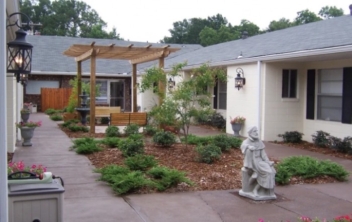 Care Center Of Laurel