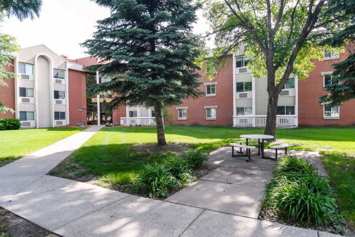 Edgewood Parkwood Place,  LLC