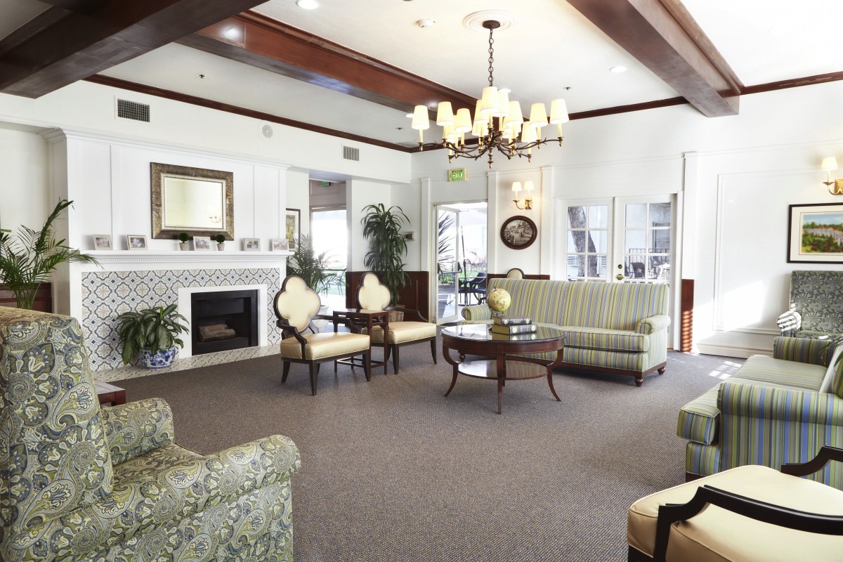 Regency Park Oak Knoll