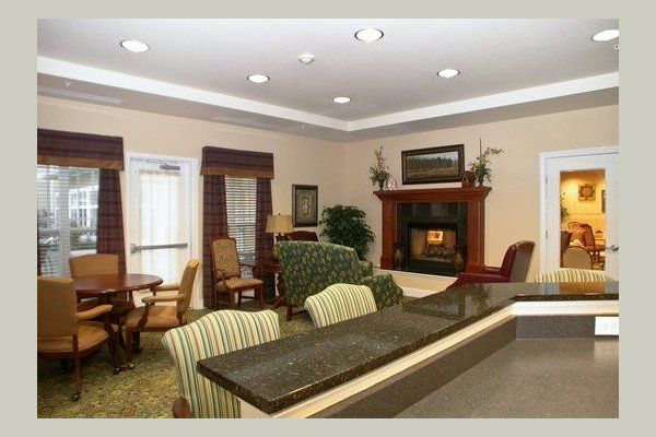 The Waterford At Richmond Heights